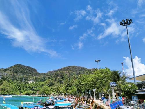 Vista, Blue View House Phi Phi in Long Beach