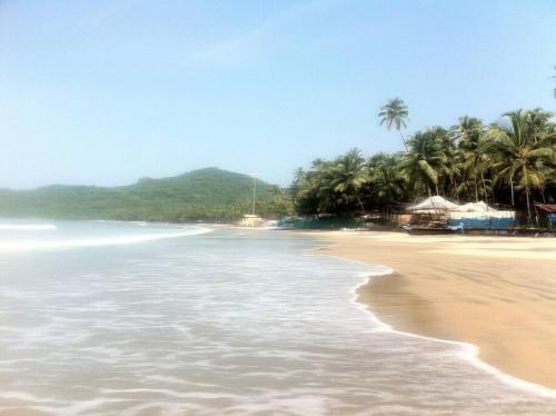 Cockerel Homestay - Traditional Beach Village - Goa