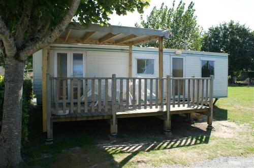 CAMPING LES EMBRUNS 3*