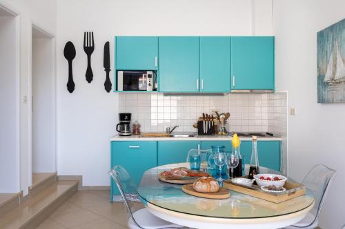 Two-Bedroom Apartment with Terrace and Sea View image 10