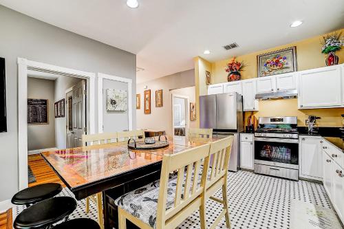 Woodlawn Hideaway near สวนสาธารณะแบร็กเคนริดจ์