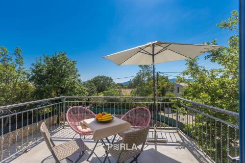 Apartment with Terrace