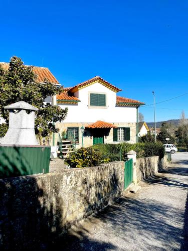 Casa Castenda - Hotel - Viseu