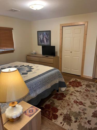 Creekside Downtown Vacation Suites, Only Adults 25 or older – Buffalo, WY