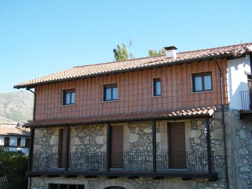 Casa Rural Puerta del Sol de 3 habitaciones - Apartment - Candelario