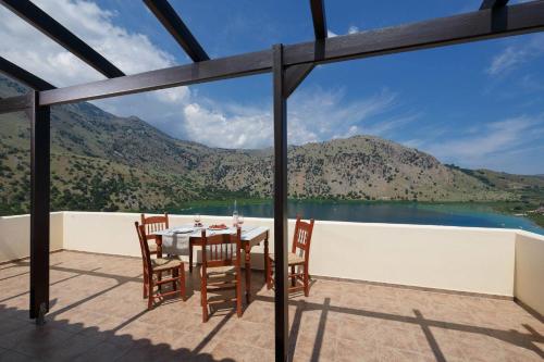 Lakescape Villa In Kournas - Amazing View