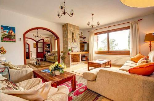 Can Lari Chalet in Vall-Llobrega