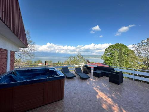 Pezsgőfürdő, Aqualux Apartments in Star Dojran