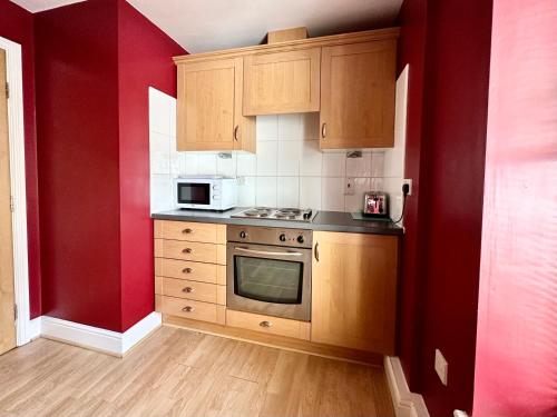 Riverside Apartment at Woodsmill Quay 4