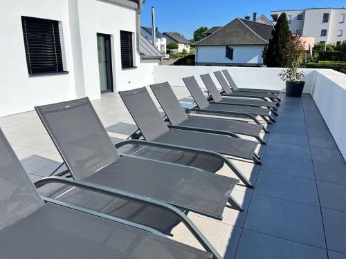 House - Sleeps 8 - Pets Ok - Garden - Parking in Berdorf