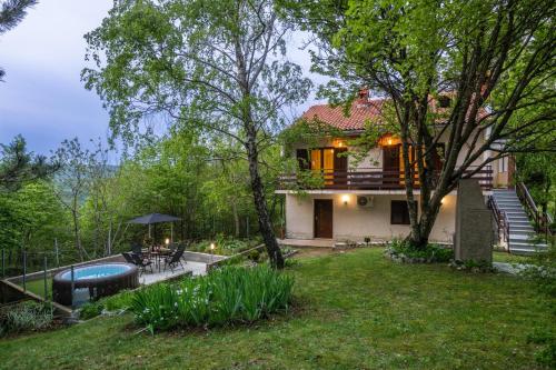 Viesnīcas āriene, Mountain house Emerald dream in Brest pod Učkom