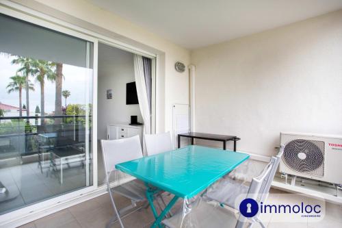 Air conditioning Studio with pool St Laurent du Var, Saint-Laurent-du-Var (foto 10)