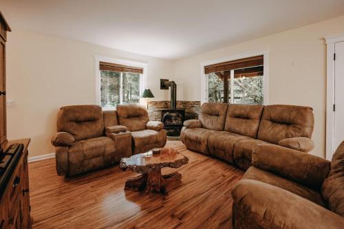 22MBR - Wi-Fi - Fireplace - Pets OK - Sleeps 8 cabin, Glacier (zdjęcie 5)