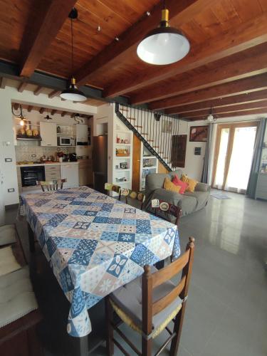 Kitchen, la bottega del fabbro affitto breve in Contigliano