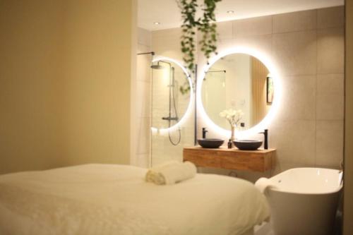 Luxury Harbour Suite With Private Parking in 魯德司徒安特