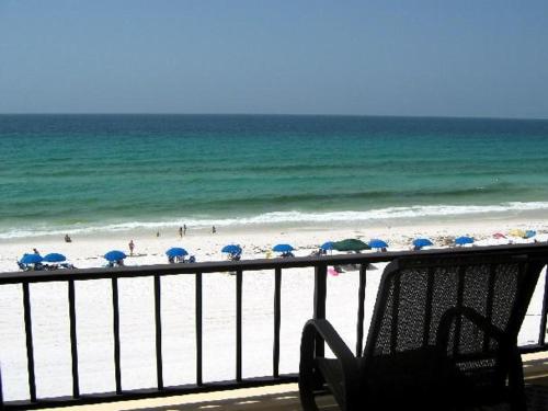 504 Surf Dweller by Alicia Hollis Realtor Rentals - Open March 16th Week