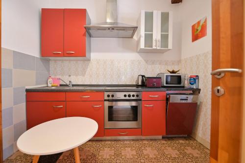 Deluxe Apartment image 10