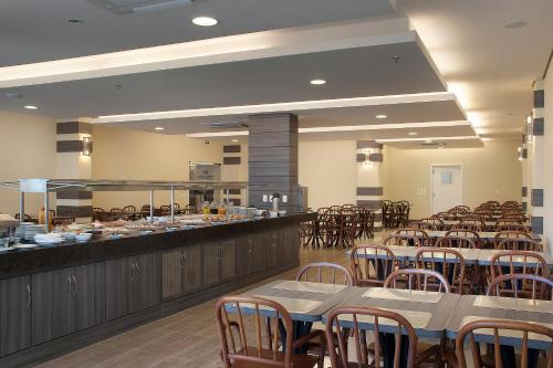 Restaurante, Master Express Dom Pedro II - proximo ao Consulado Americano e Aeroporto in Porto Alegre City Center