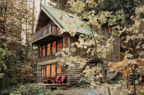 43SL - Hot Tub - Pets Ok - BBQ - WiFi cabin, Glacier (zdjęcie 2)