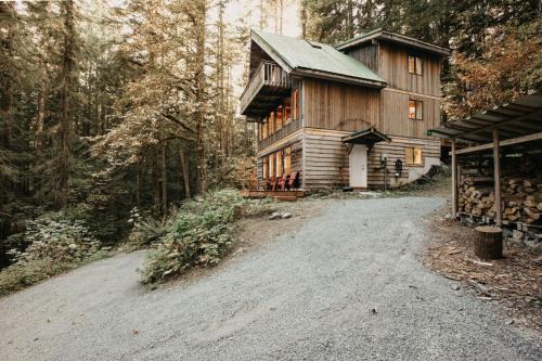 43SL - Hot Tub - Pets Ok - BBQ - WiFi cabin, Glacier (zdjęcie 3)