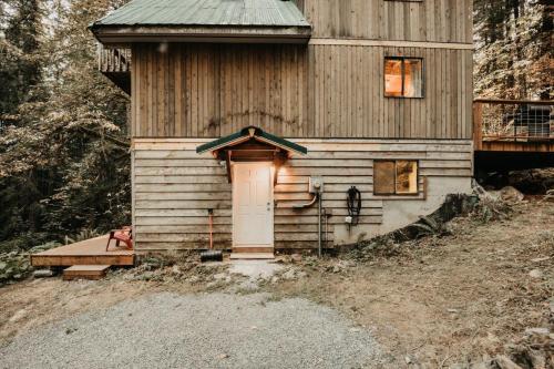 43SL - Hot Tub - Pets Ok - BBQ - WiFi cabin, Glacier (zdjęcie 4)