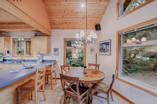 75SL - WiFi - BBQ - Pets Ok - Sleeps 6 home, Glacier (foto 10)