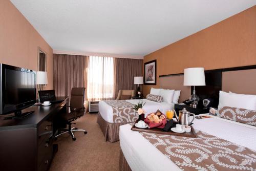 Crowne Plaza Greenville, an IHG Hotel