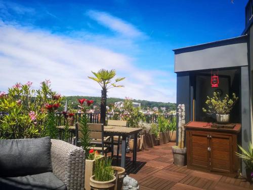 Beautiful Rooftop between Paris and Versailles