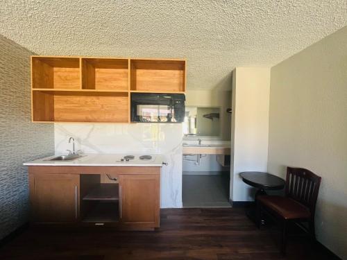 North Villa extended stay - image 6