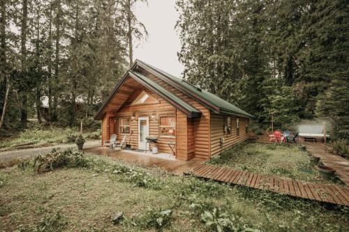 61MBR - Hot Tub - Wi-Fi - Pets Ok - Sleeps 6 home, Glacier (zdjęcie 3)