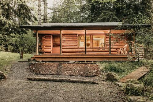 76GS - Genuine Log Cabin - WiFi - Pets Ok - Sleeps 4 home, Glacier (Foto 2)