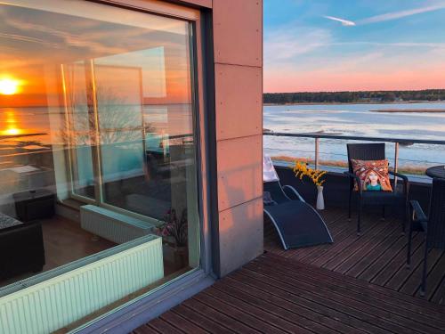 Sunset Dream Apartment with a panoramic seaview - Location saisonnière - Haapsalu