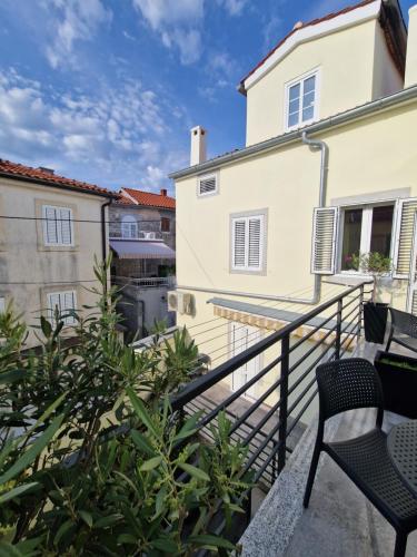 Apartment and Room Marija