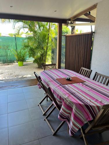 บริการและสิ่งอำนวยความสะดวก, Maison des Coulicous - 1 à 2 chambres (Maison des Coulicous - 1 a 2 chambres) in เรอมีร์-มงโฌลี