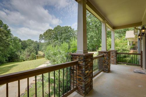 Single-Story Home about 7 Mi to Old Towne Conyers!
