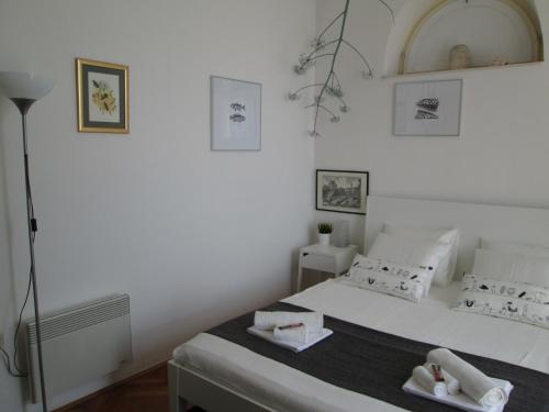St. Lazarus Room - image 9
