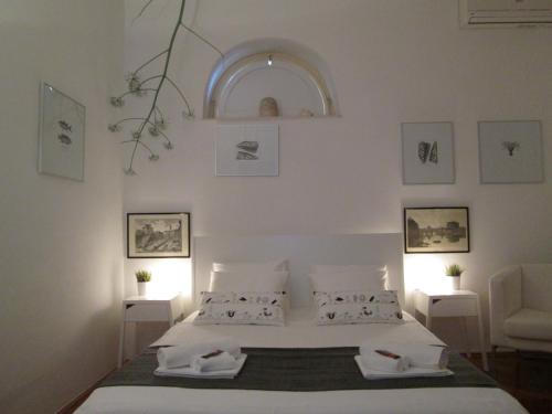 St. Lazarus Room - main image