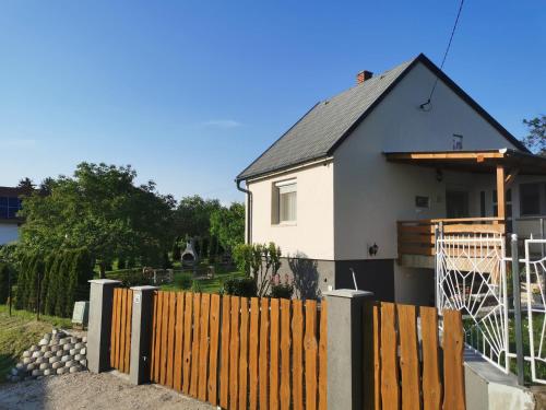 Gyöngy Apartman