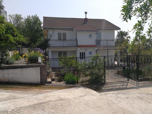 Apartment Eylín