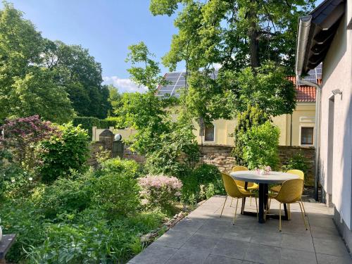 Ferienhaus Ferienwohnung Potsdam DieGaLerie am Schlosspark Marquardt