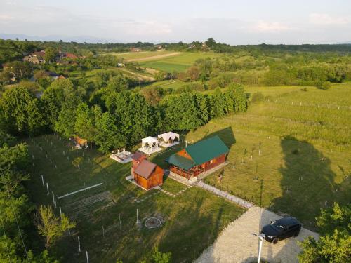 Apkārtne, Cabana MADLUK in Satulung