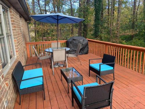 Renovated 3bedroom 2.5bath 2 story house w/ garage in Suwanee (Georgia)