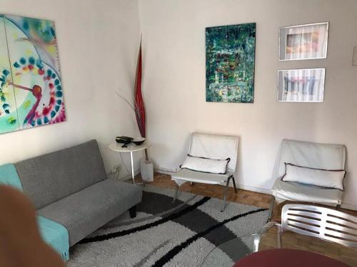 One-Bedroom Apartment image 7