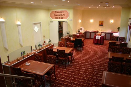 餐廳, 布萊梅里德爾酒店 (Hotel zur Riede bei Bremen) in 代爾門霍斯特
