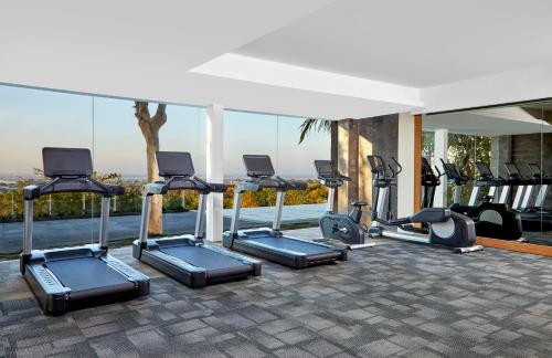 room detail thumbnail 2