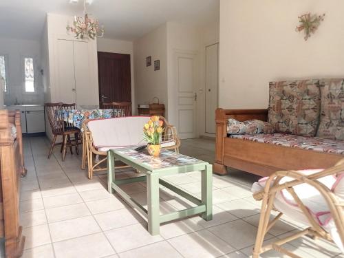 Appartement Jullouville, 2 pièces, 4 personnes - FR-1-361-493