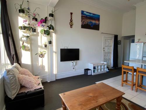 Beach front House in Oriental Parade