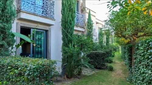 Sandora Boutiuqe Hotel - 정원