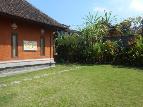 Cegeng Lestari Guest House in Klungkung