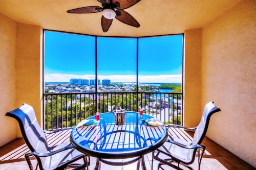 Vista Del Mar at Cape Harbour Marina, 10th Floor Luxury Condo, King Bed, Views!